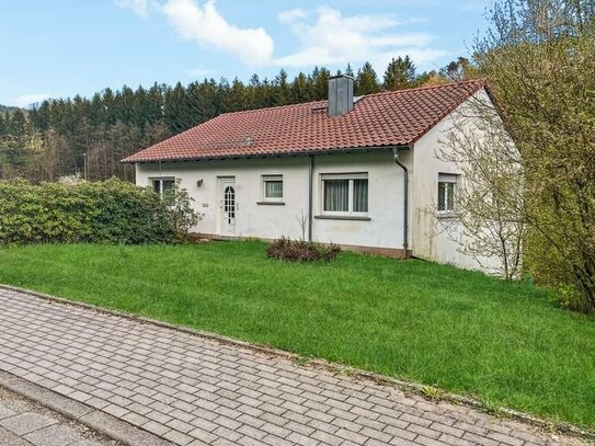 Freistehendes Einfamilienhaus in idyllischer Lage von Keilbach-Oberzent