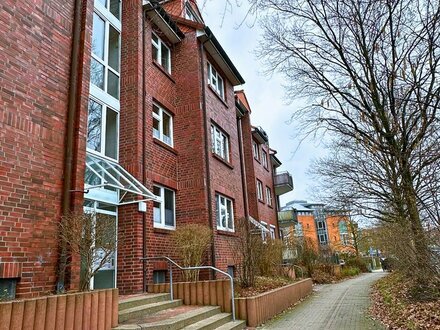 Sanierter Erstbezug 3-Zimmer Wohnung mit Balkon, Terrasse, Tiefgaragenstellplatz