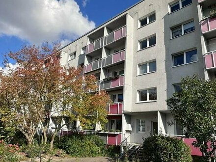 Gepflegte 3-Raumwohnung mit Einbauküche zu verkaufen