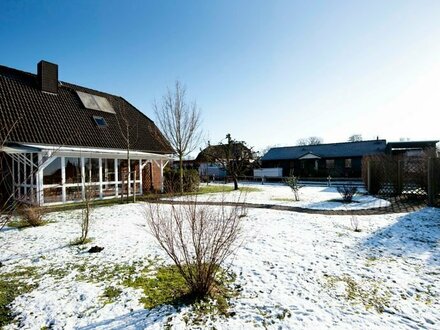 Traumhaftes Massivhaus mit Sauna, Terrasse und Pferdeweidenblick