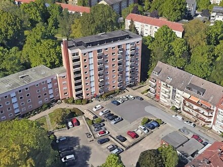 Bremen-Gröpelingen/Walle: Geräumige 3-Zimmer-WHG in der 5. Etage mit 2 Balkonen, Küche, Müllschlucker, Abstellraum, Auf…