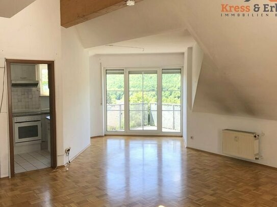 Helle, freundliche 3-Zimmer-Maisonette Wohnung im bayerischen Staatsbad Bad Brückenau