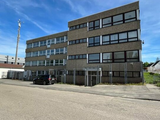 Im Alleinauftrag: Bürogebäude, ca. 4.300 qm Gewerbefläche, 4-geschossig, bei Pforzheim, zu verkaufen
