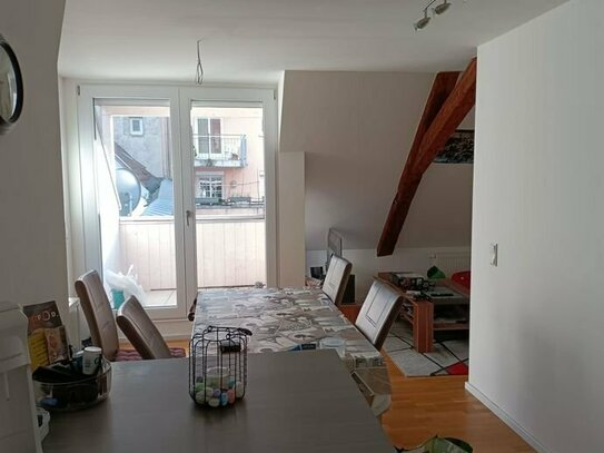 Charmante 3-Zimmer-Dachgeschosswohnung in Bestlage von Vilshofen zu vermieten!