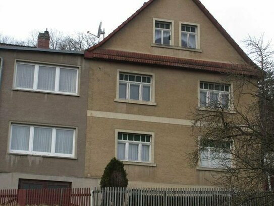 Zweifamilienhaus in ruhiger Wohnlage mit großem Grundstück in Kranichfeld