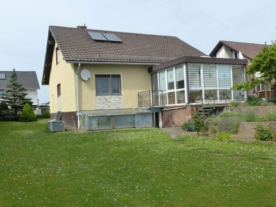 Einfamilienhaus mit großem Garten in Nidderau-Erbstadt zu verkaufen.
