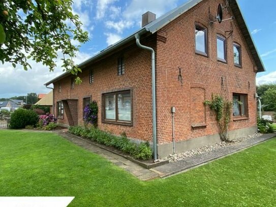Hamdorf - Landhaus mit Ausbaureserve - Lütt Immobilien - Ihr Immobilienmakler in S-H