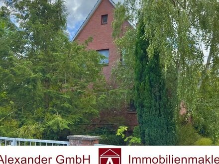 Einfamilienhaus mit Baugrundstück