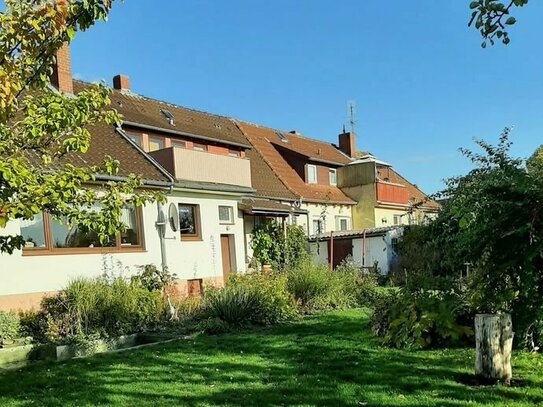 Reihenendhaus mit schönem Garten in ruhiger Lage