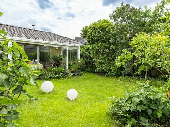 Barrierearmer Bungalow mit idyllischem Garten in Schwerin