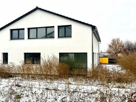 Vier Doppelhaushälften in Burg bei Magdeburg zu verkaufen