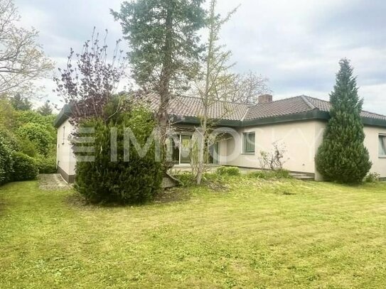 Schöner Bungalow mit Indoor-Pool und Blick in das Wasserschutzgebiet