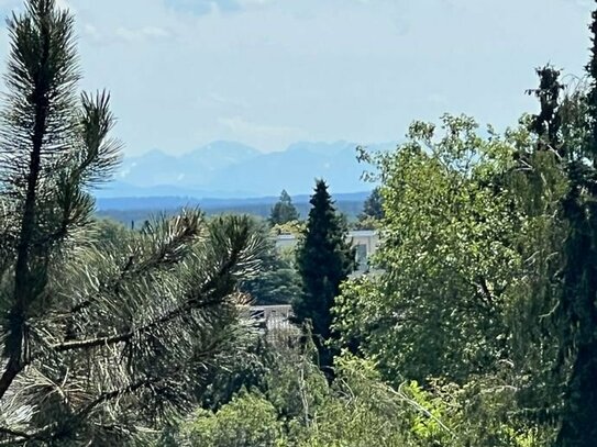 Renovierungsbedürftige, barrierefreie, helle 4 Zimmerwohnung mit Alpenblick