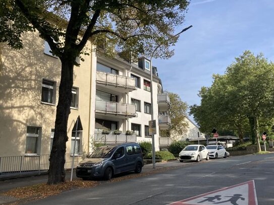 Mehrfamilienhaus mit Potential Nähe Barmer Anlagen