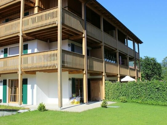 ELVIRA! Bad Wiessee am Tegernsee - traumhafte 2-Zimmer-Wohnung in Seenähe mit großem Garten