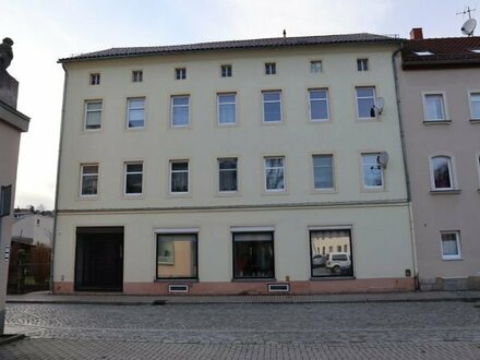 Seidenblumenstadt Sebnitz: Mehrfamilienhaus mit Gewerbeeinheit
