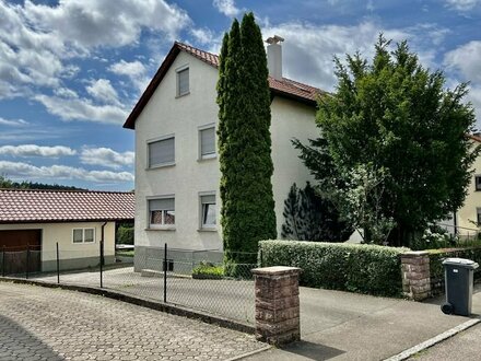 Zweifamilienhaus auf einem großen Grundstück + Raumreserve im Dachgeschoss