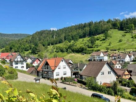 Mehrfamilienhaus am Fuße des Schwarzwaldes