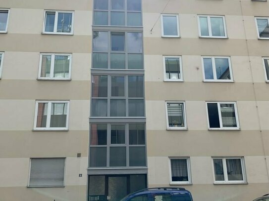 sonnige und helle 1 Zi.-Wohnung mit Balkon sucht neuen Mieter