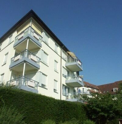Renovierungsprojekt mit Potenzial: Erdgeschosswohnung mit Terrasse und Gartenanteil in Werder (Havel)