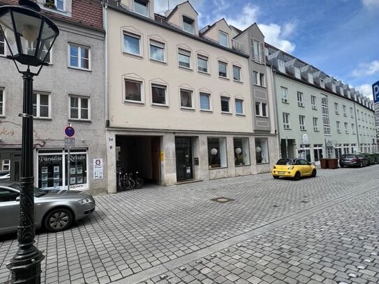 Charmante 3-Zimmer-Wohnung mit Balkon in der Augsburger Altstadt – Ideale Kapitalanlage