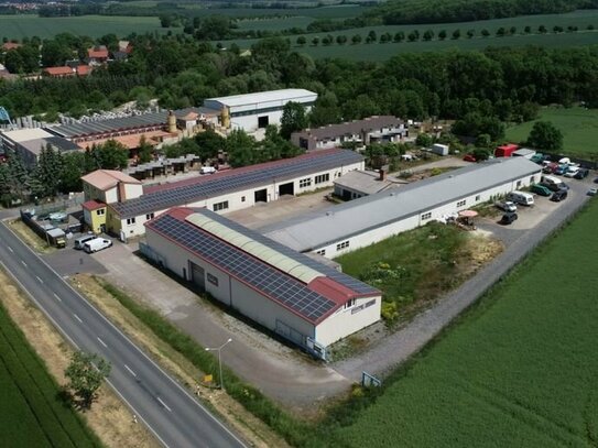 7,4% Rendite! Büros und Produktions-/Lagerhallen, mit PV-Anlage und 14.398 m²