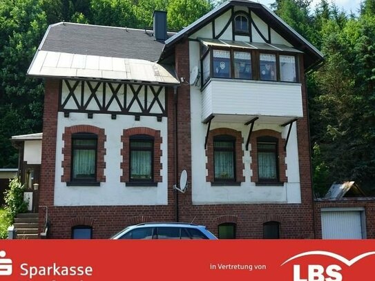 Zweifamilienhaus sucht neuen Eigentümer!