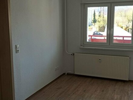 Zentrumsnahe 2-Raum-Wohnung mit Balkon