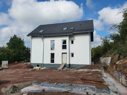 Neubau 4 Familienhaus in Niedereschach mit Luft-Wärmepumpe