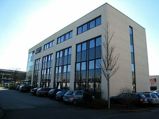 moderne Bürofläche in attraktivem Gewerbepark in Ratingen. Nur wenige Minuten zum Flughafen