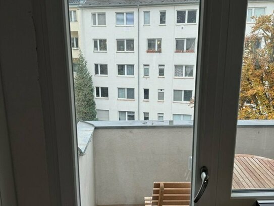 Schöne 2 Zimmer Wohnung mit Balkon