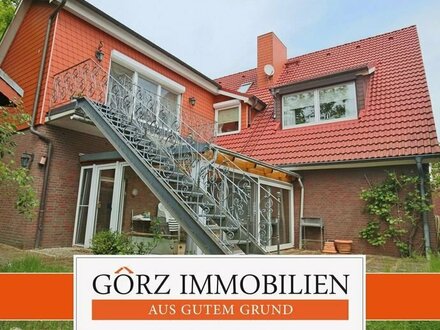 Ihr Traum wird wahr! Wohn- und Geschäftshaus mit Einliegerwohnung mit Süd-Balkon und Wintergarten - Vermietungsmöglichk…