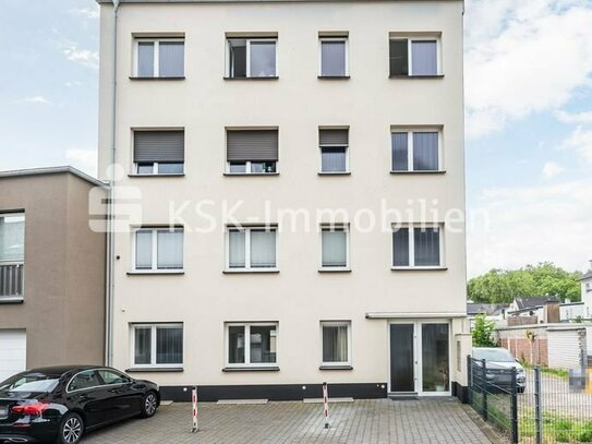 Frechen-Zentrum, neuwertige Erdgeschoßwohnung mit großer Terrasse.