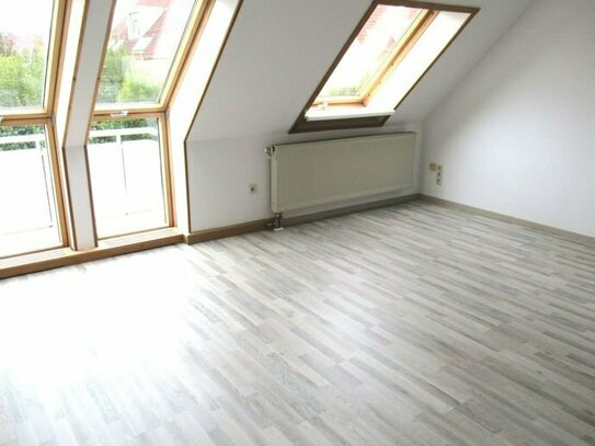** mit Balkon ** 3 Zimmer Wohnung in Leubnitz zu vermieten!