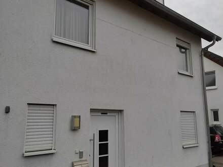 Attraktive 7-Zimmer-Doppelhaushälfte mit gehobener Innenausstattung in Sinzheim
