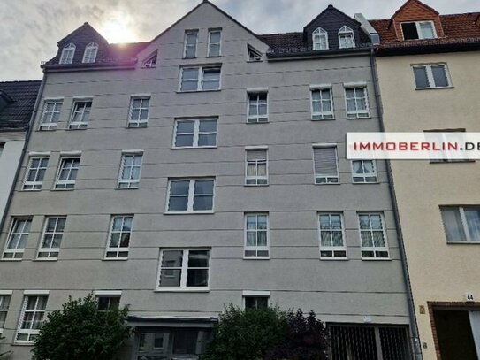 IMMOBERLIN.DE - Sympathische Wohnung mit ruhiger Westterrasse + Pkw-Stellplatz