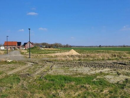 Baugrundstück vollerschlossen, sofort bebaubar ohne Bindung, z.B. für Ihr Feriendomizil 1500m zum Nordseedeich