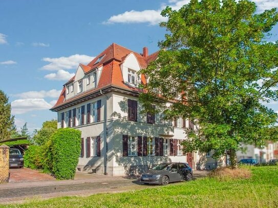 Attraktive 5-Zimmer-Eigentumswohnung in denkmalgeschützter Villa in Taucha bei Leipzig