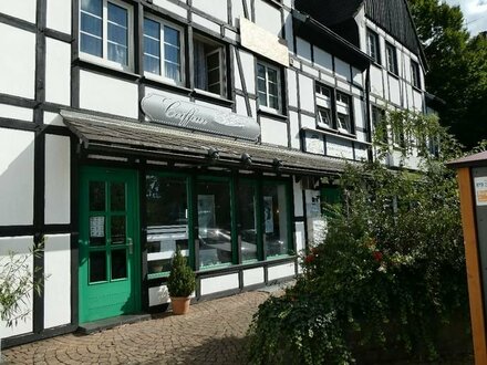 Ebenerdiges Ladenlokal mitten in HA-Elseyer Dorfplatz mit großer Fensterfront