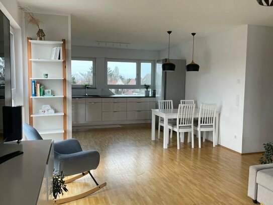 moderne 4 Zimmer Wohnung in Nuernberg Thon