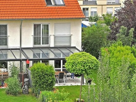 Traumhaftes Reihenendhaus mit Garten in Nürnberg Laufamholz