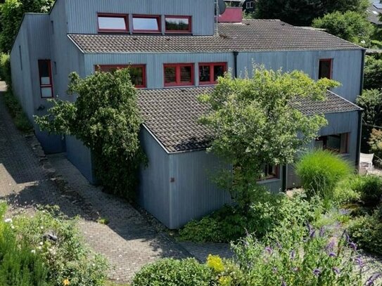 Ein Traum von Haus mit parkähnlichem Garten & Scheune in Karlsbad-Mutschelbach