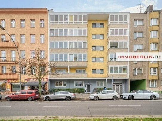 IMMOBERLIN.DE - Geniale Wohnung mit Loggia und Pkw-Stellplatz nahe Volkspark Humboldthain