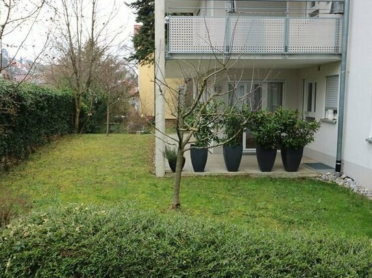 Sehr schöne und großzügige 3-Zimmerwohnung mit Terrasse und Gartenanteil