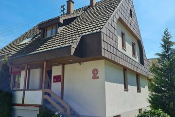 Großes Einfamilienhaus GLÜCKSGRIFF mit Doppelgarage, Carport, Dachterrasse u. gr. Garten in Öflingen