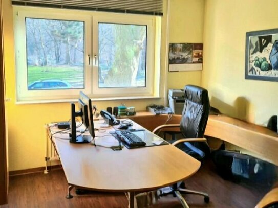 Zentral und komfortabel arbeiten im Grünen in der schönen List # 3 Zimmer Büroetage # Büro 85m² inkl. PKW Stellplatz