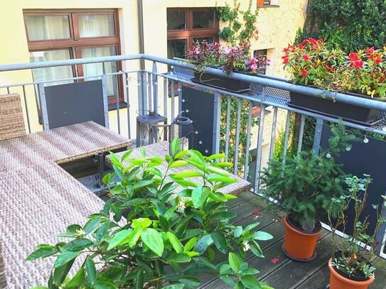 Terrassenwohnung mit Wintergarten und Einzelgarage in Nürnberg-Rosenau