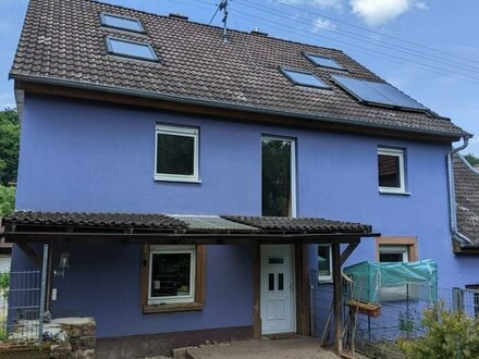 Schönes Gepflegtes Bauernhaus & Scheune mit Grundstück in sehr ruhiger entspannter Lage