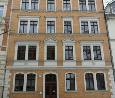 Helle 2-Raum-Wohnung mit Balkon