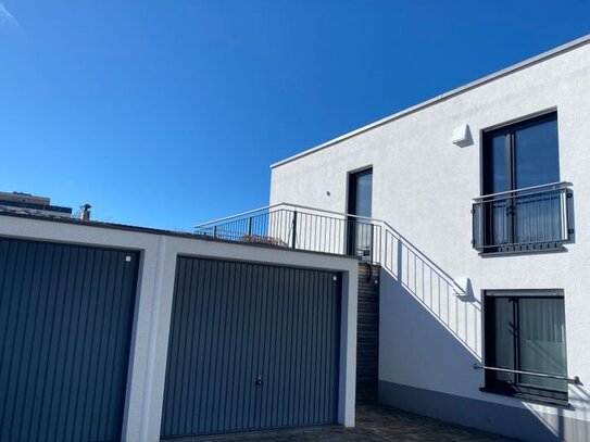 Hochwertige 2-Zimmerwohnung mit Dachterrasse und Balkon in Buchloe